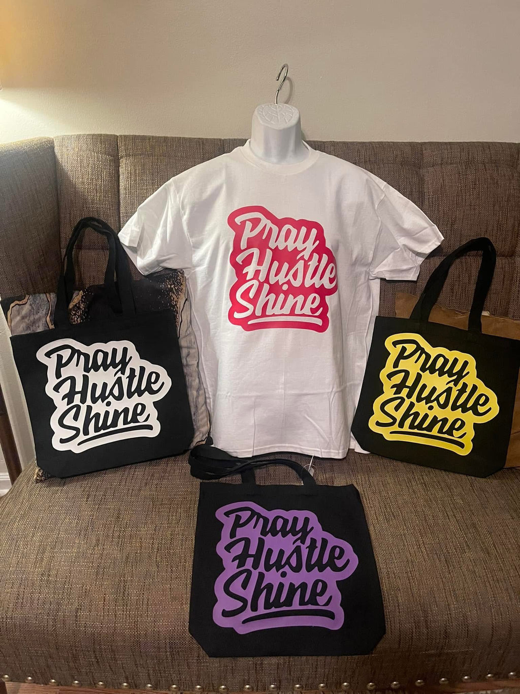 Z PRAY HUSTLE SHINE (SET) SHIRT AND BAG