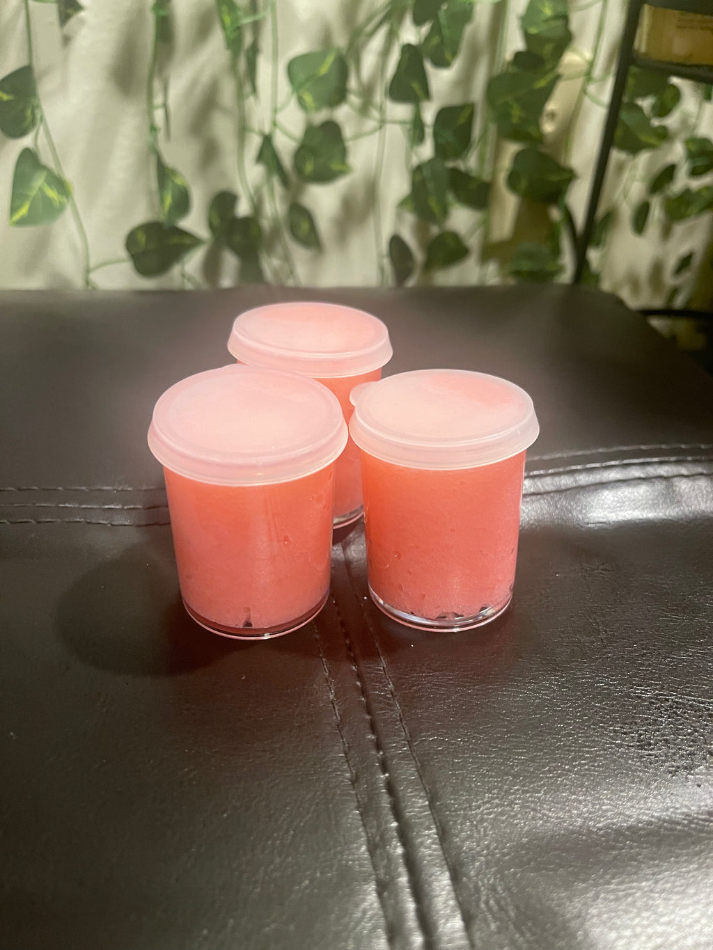 (A) BUBBLE GUM SUGAR LIP SCRUB (10Z)